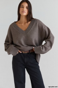 WOOL KNITWEAR